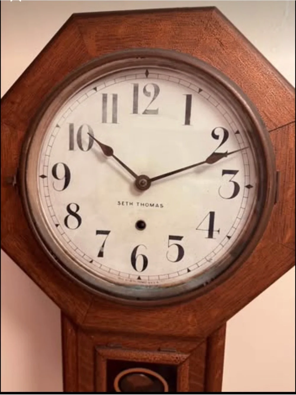Vintage Seth Thomas schoolhouse Brown Wood Schoolhouse Wall Clock.Collectors
